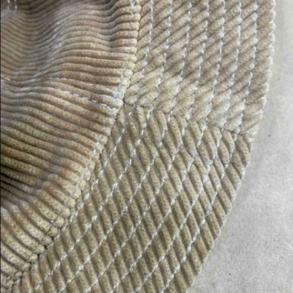 🌟New Listing Burberry London Hat - Picture 3 of 8